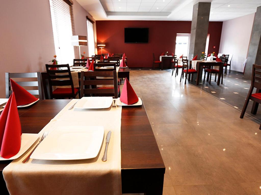 Hotel Otolinski Płock Dış mekan fotoğraf